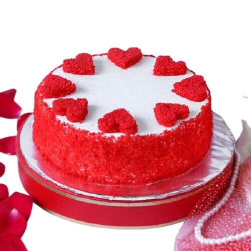 Steel Garnished With Heart Shaped Frosting Round Egg-Less Red Velvet Cake, 1 Kg