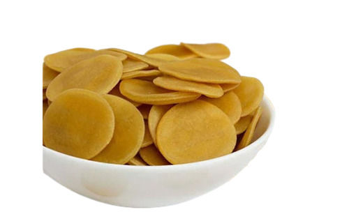 Yellow Tasty And Delicious Salty Rounded Dal Flavoured Papad 