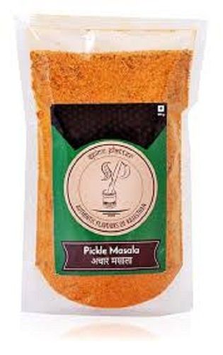 Brown Raw A Grade Fresh Healthy Spicy Taste Powder Shape Mango Pickle Masalaa 