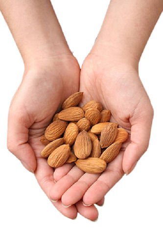 Commonly Cultivated 3 - 6% Moisture Dried Raw 5% Broken Almond Nuts