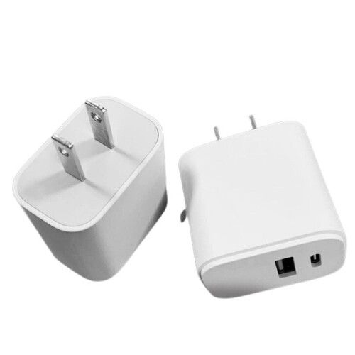 White 30 W Fast Mobile Charger