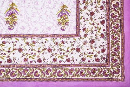 हवा पार होने योग्य स्टाइलिश और डिज़ाइनर मल्टी कलर कॉटन फ्लोरल प्रिंट बेड शीट्स