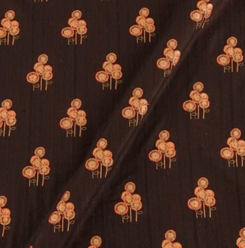 धोने योग्य और मुलायम 115 GSM एम्ब्रॉयडरी किया हुआ डॉबी फ़ैब्रिक, 20 मीटर लंबा और 44 इंच चौड़ा