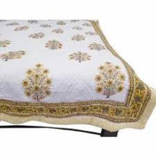 सफ़ेद आकर्षक और धोने योग्य 100% शुद्ध कॉटन प्लेड स्टाइल किंग साइज़ बेड कवर