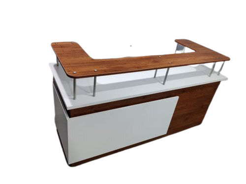 Long Lasting Durable Premium Quality Wooden Reception Table For Office