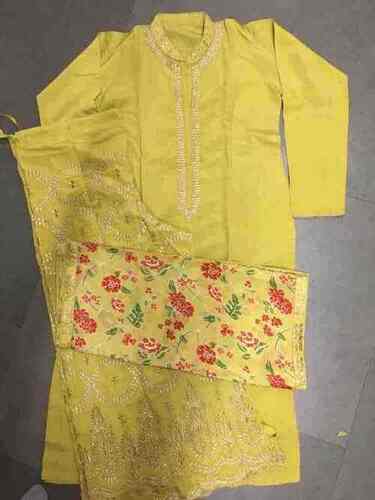 Casual Wear Plain Full Sleeves Cotton Kurtis for Women