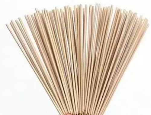 Chandan Incense Sticks - 100% Pure Wood , 7 Inch Length, Brown Color, Aromatic Sandalwood Fragrance, A Grade Quality, Smooth Surface, Straight Stick Design