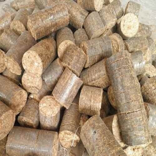 White Coal Biomass Briquettes For Boiler, Ash Content: 0.5% & Moisture: 3-5%