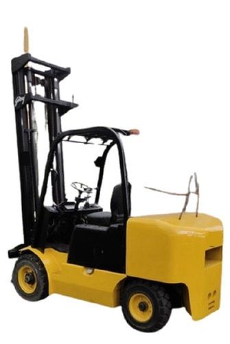 1.6 To 5 Tonnes Lifting Capacity Long Lasting Diesel Engine New Four Wheel Forklift For Warehouse  Application: Factory