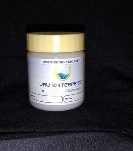 Moisturizer Smooth Texture White Petroleum Jelly