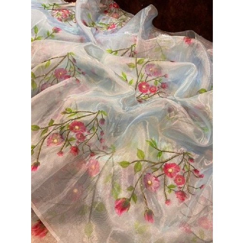 Silk Saree With Blouse Piece - Color: White