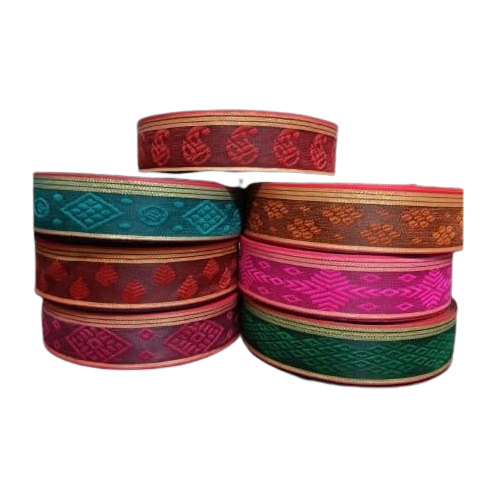 कुर्ती और सूट के लिए इको फ्रेंडली यूनी कलर लाइटवेट वन साइडेड जैक्वार्ड लेस, 1.50 इंच