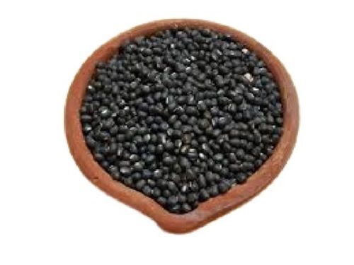 100% Pure And Dried Oval Shape Indian Origin Common Black Gram Crop Year: 4 Months