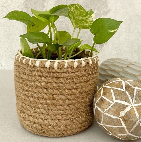 Brown Color Jute rope planter For Indoor and Outdoor Planting