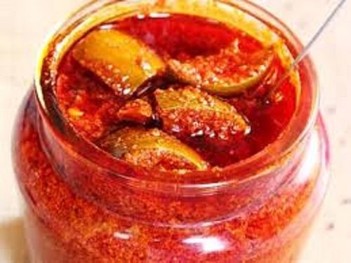 Hygienically Packed Spicy Taste Sliced Shape Mango Pickle