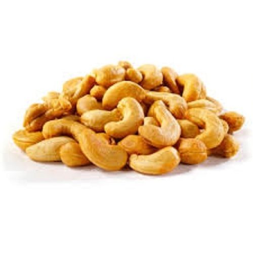 A Grade Fried Half Moon Shape Roasted Light Brown Cashew Nut