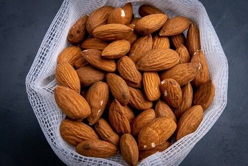 Export Quality No Bitterness Extra Crunch Whole California Almond Nuts