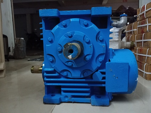 SNU Worm Gearbox with High Tensile Steel Output Shaft
