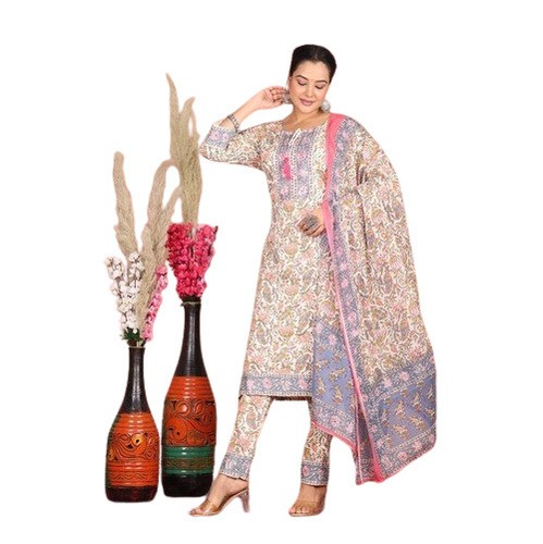 पैंट और दुपट्टे के सेट के साथ लेडीज़ पार्टी वियर कॉटन फ्लोरल प्रिंटेड कुर्ती