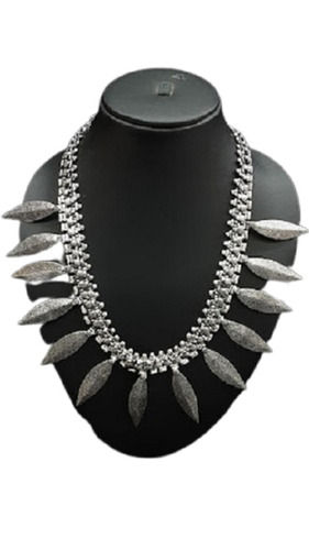 Anti-Tarnish Stainless Steel Oxidized Medium Size Artificial Necklaces Gender: Women