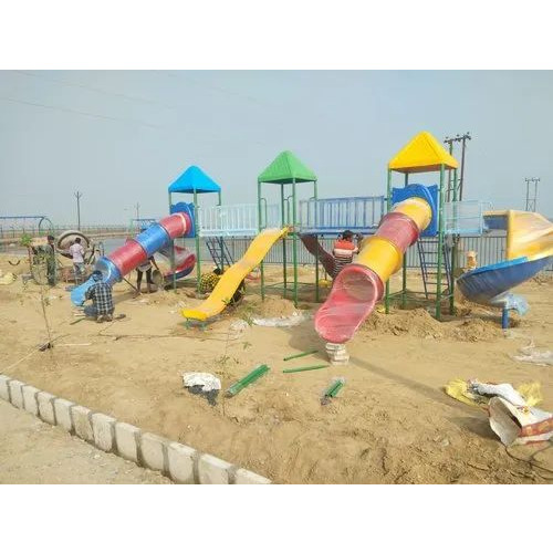 Fibreglass Playground Slides - Capacity: 70 Kg/Hr