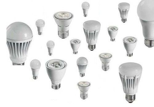 LED Bulb With Color Temperature 2700-3000 K And Base Type B22