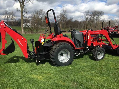 Tractor Loader For Earthmoving