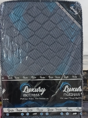 1 Liter Natural Mineral Water - 100g | Ground Sourced, Plastic Bottle Packaging, 1 Month Shelf Life, Refreshing Taste, No Additives