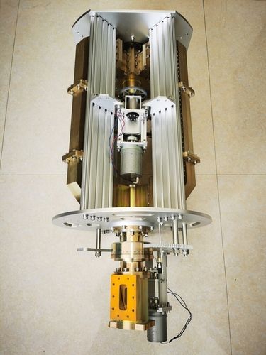 Receive Only Feed Network for Simultaneous C Band And Ku Band Operations on Large Aperture Antennas