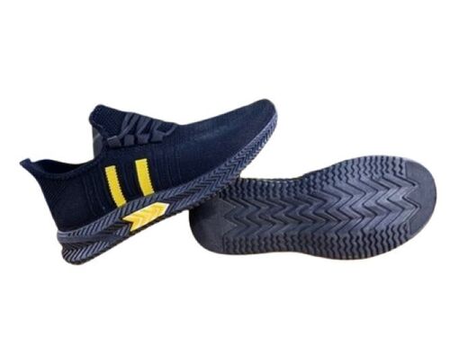 Comfortable To Wear Black Mens Running Shoes at Best Price in Surat ...