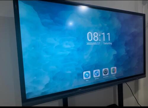 3840 X 2160 Pixel Smart Interactive Flat Panel