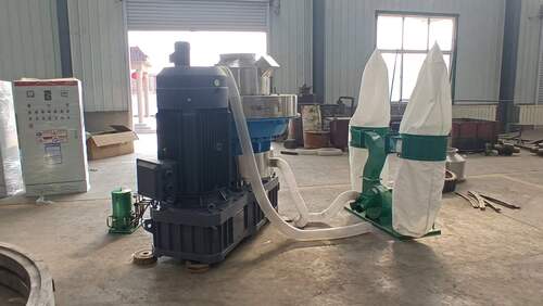 Wood pellet machine