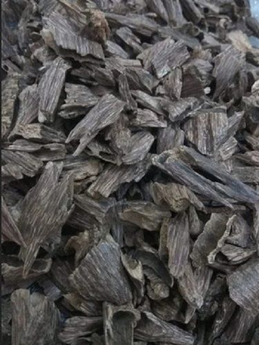 agarwood chips