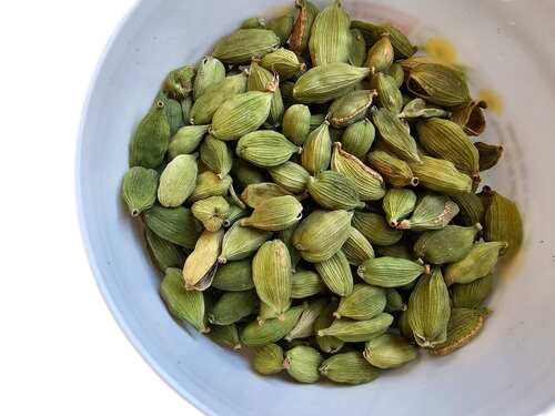 Green Cardamom - 6-7mm Pods | Rich In Taste, Non Harmful, No Artificial Color Added, Long Shelf Life