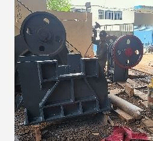 Long Life Span Ruggedly Constructed Jaw Crusher