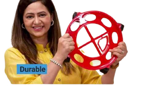 4 पहियों के साथ मैन्युअल रूप से संचालित पोर्टेबल और चलने योग्य गैस सिलेंडर ट्रॉली