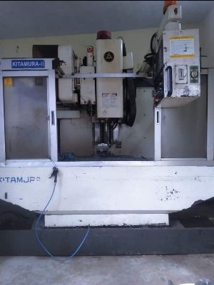 Reliable Service Life Industrial Vmc Machine