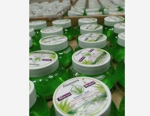 Aloe Vera Skin Gel - New Pack, Herbal Extracts for Instant Glow, Alcohol-Free and 100% Natural, Suitable for All Skin Types