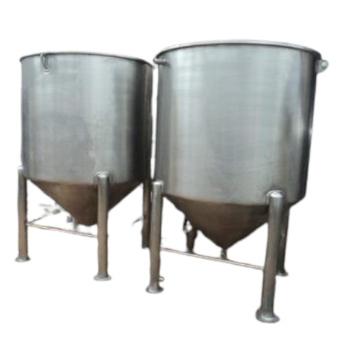Steel Tanks - SS304 Customized Size Silver | Chemical-Resistant Durable Leak-Proof Low Maintenance Secure Storage