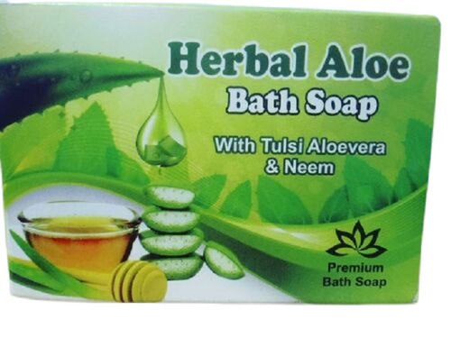 Fresh Fragrance Non-Sticky High Foam Antibacterial Herbal Aloe Bath Soap With Tulsi, Aloe Vera and Neem