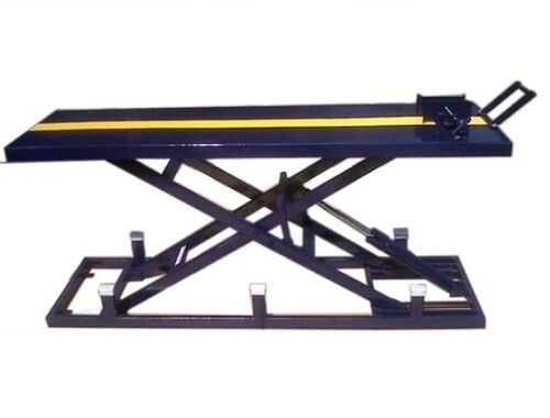 1800 X 1020 mm Size Color Coated Two Wheeler Hydraulic Platform