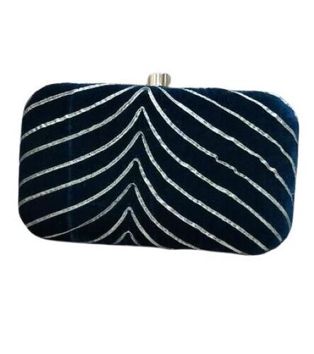 Light Weight And Easy To Carry Ladies Hand Wallet Clutch