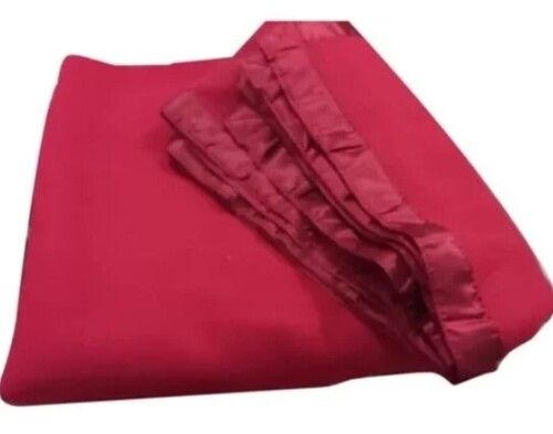 Red Color Plain Pttern Single Woolen Hospital Woollen Blanket