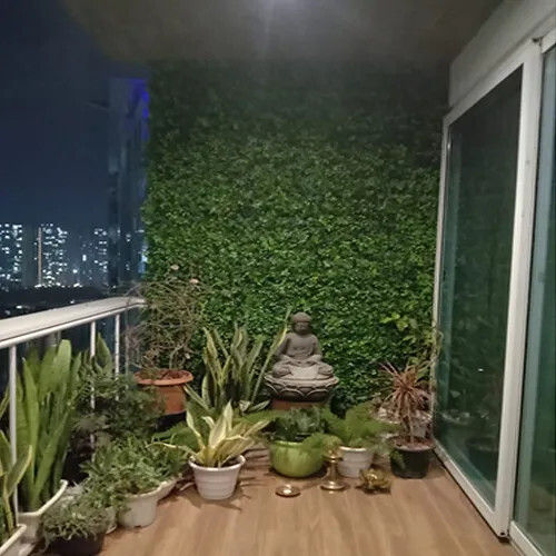 Stunning Vertical Artificial Green Wall