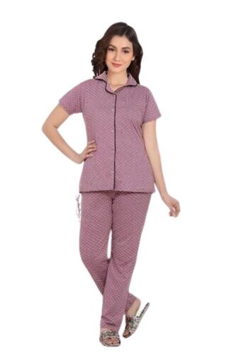 Comfortable To Wear And Premium Design Ladies Night Suit