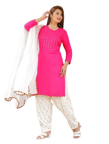 Casual Wear Regular Fit 3/4th Sleeve Round Neck Breathable Readymade Ladies Salwar Suits