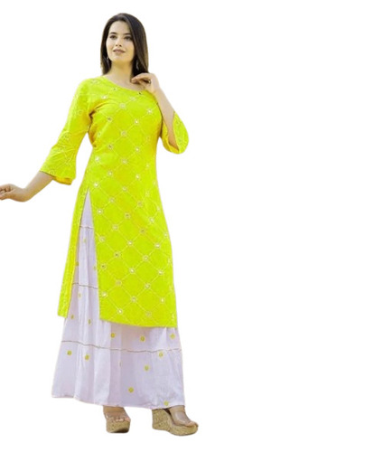 रेयॉन कुर्ती और स्कर्ट