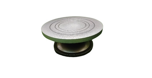 Round Cake Stand - Color: Silver