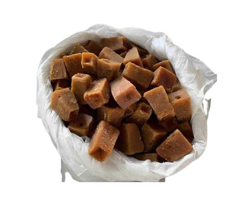 Jaggery Cubes - 100% Pure Solid, Brown | Vegetarian Sugarcane Product for Tea, Sweets, and Beauty Applications, Naturally Smelling and Organic
