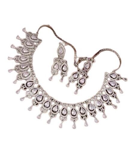 Traditional Style Indian Imitation Neckace Set